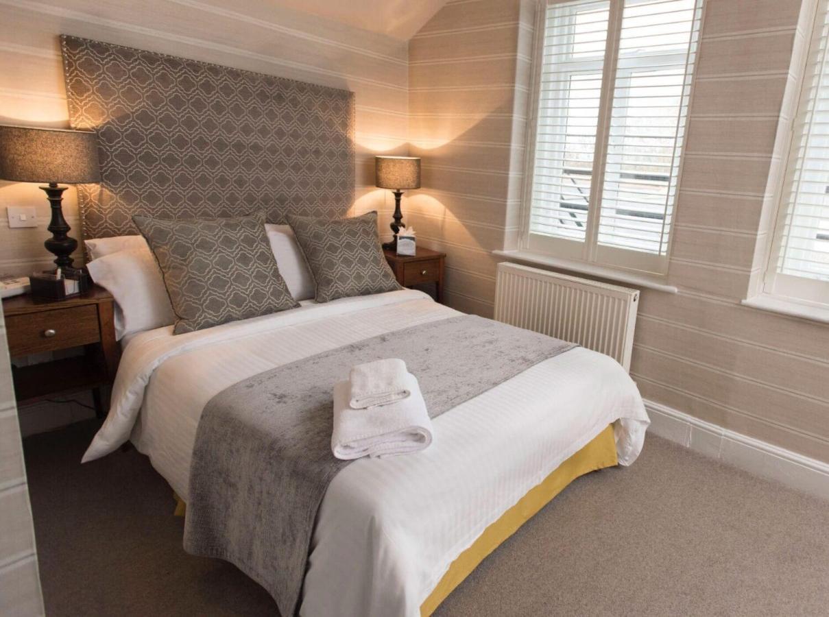 The Bear, Cowbridge Hotell Eksteriør bilde