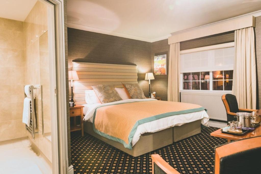 The Bear, Cowbridge Hotell Eksteriør bilde