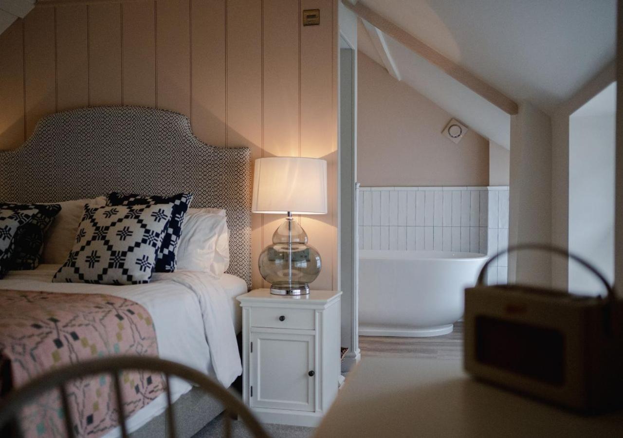 The Bear, Cowbridge Hotell Eksteriør bilde
