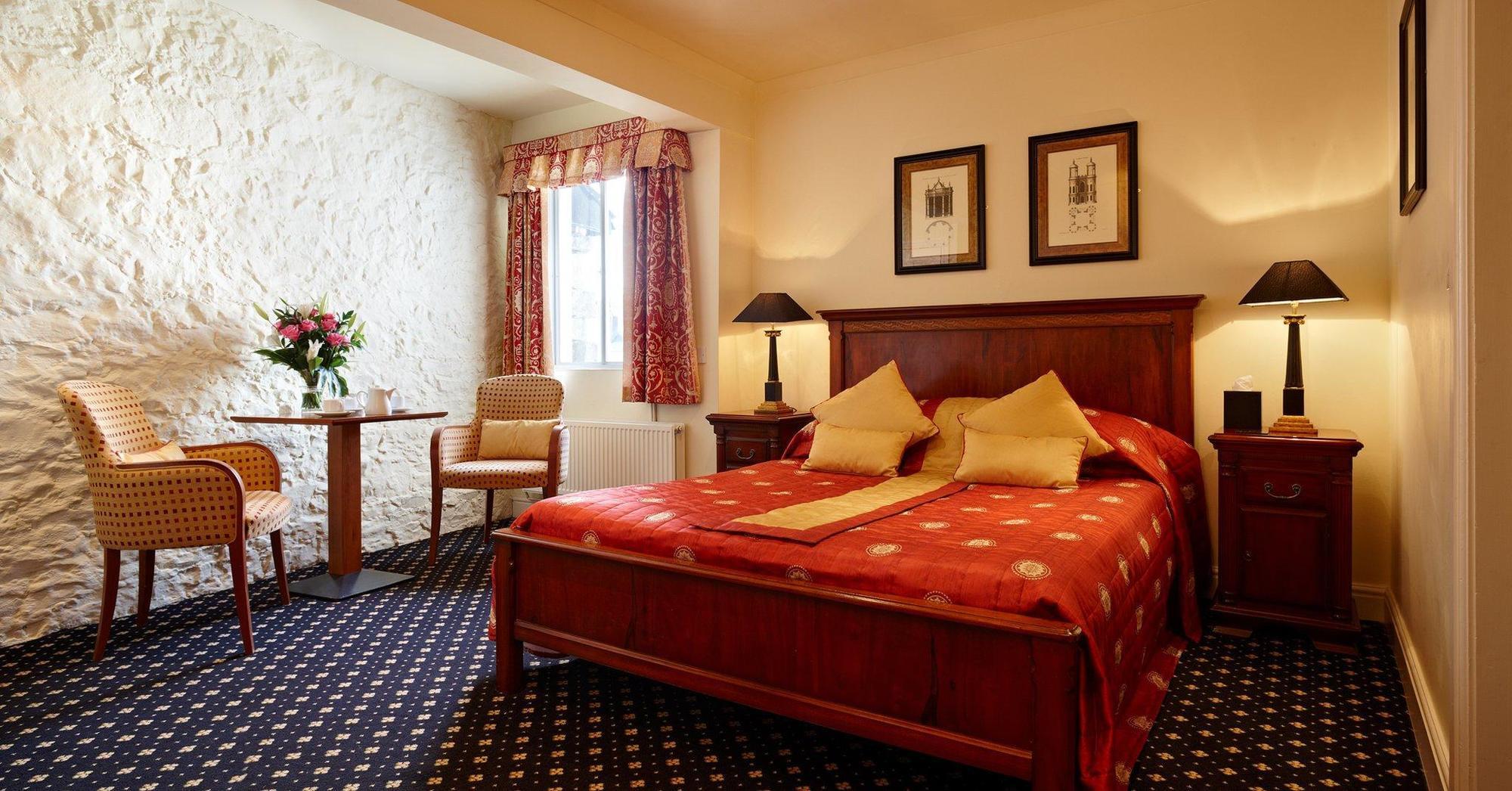 The Bear, Cowbridge Hotell Eksteriør bilde