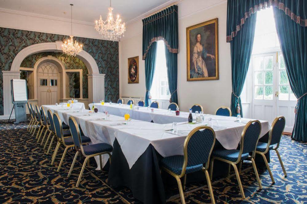 The Bear, Cowbridge Hotell Eksteriør bilde