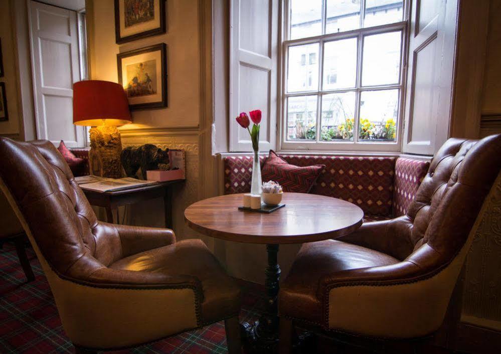 The Bear, Cowbridge Hotell Eksteriør bilde